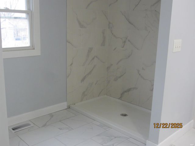 1107 W 4th Street, Marion, IN 46952