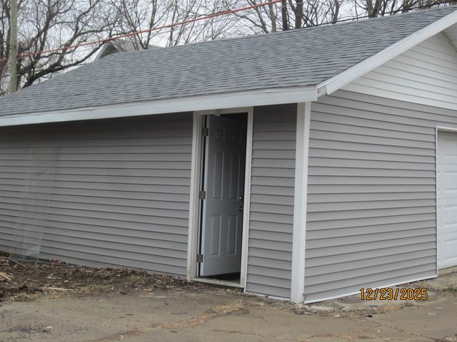 1107 W 4th Street, Marion, IN 46952