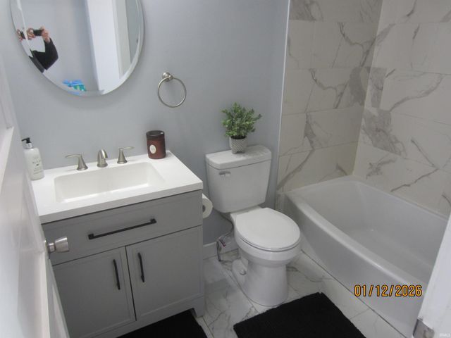 1107 W 4th Street, Marion, IN 46952