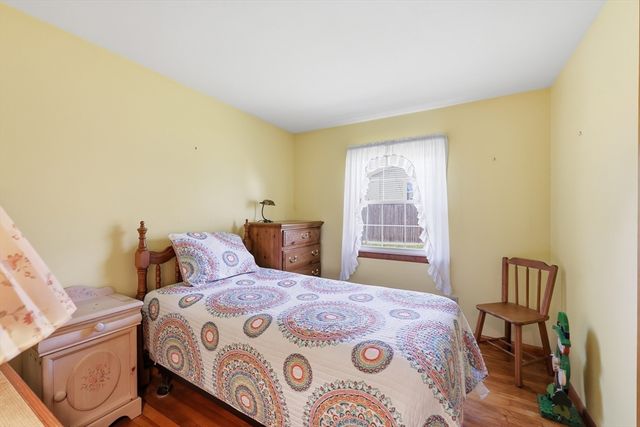 240 Pasco Rd, Springfield, MA 01151
