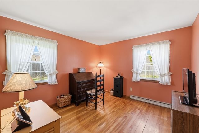 240 Pasco Rd, Springfield, MA 01151