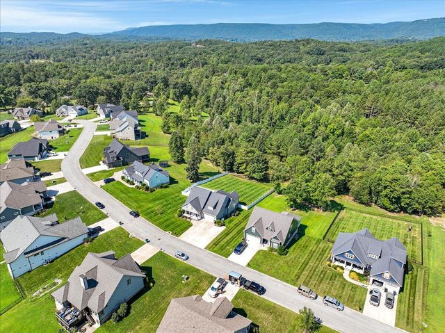 876 Equestrian Drive, Soddy Daisy, TN 37379