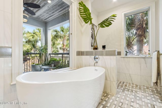 5023 FIRST COAST Highway, 201B, Fernandina Beach, FL 32034