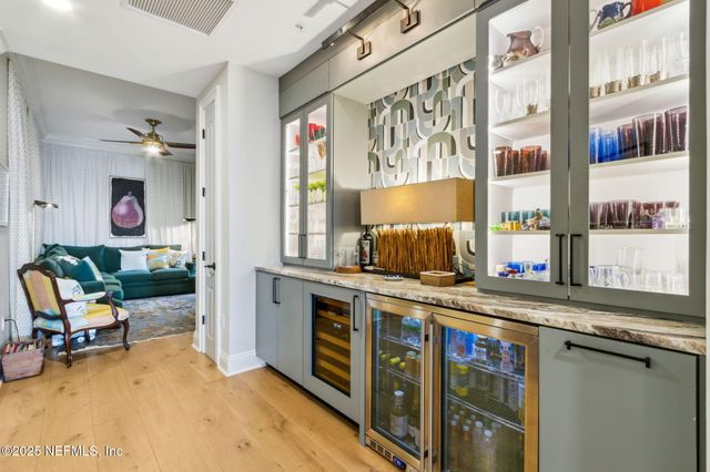 5023 FIRST COAST Highway, 201B, Fernandina Beach, FL 32034