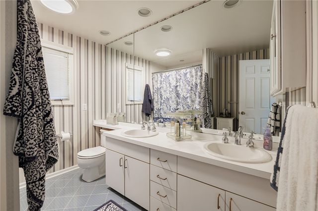 4 Le Pere Drive, Pittsford, NY 14534