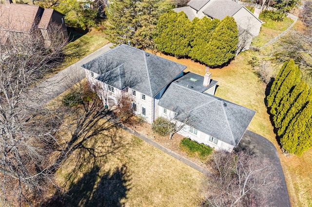 4 Le Pere Drive, Pittsford, NY 14534