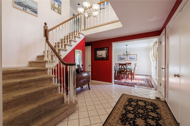 4 Le Pere Drive, Pittsford, NY 14534