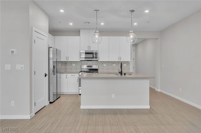 9276 Desert Pearl Avenue, Las Vegas, NV 89148