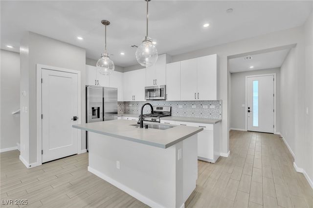 9276 Desert Pearl Avenue, Las Vegas, NV 89148