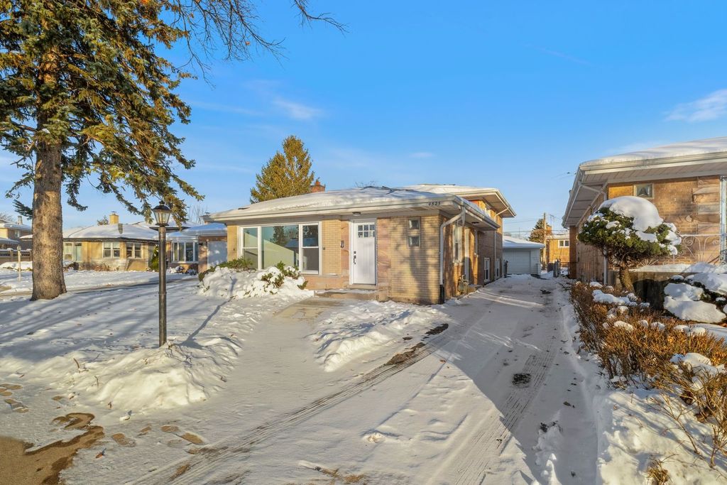 4525 N Plainfield Avenue, Norridge, IL 60706