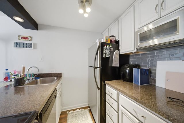 1221 N Dearborn Street 608S, Chicago, IL 60610