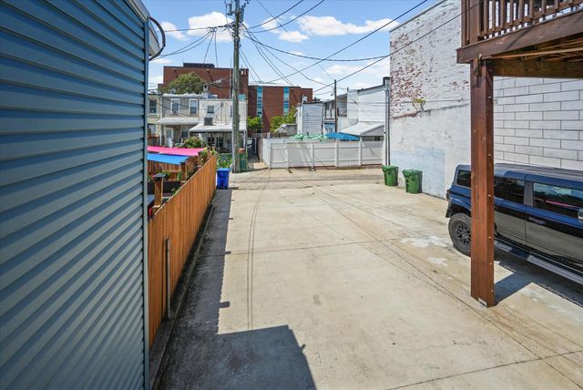 214 S HIGHLAND AVE, Baltimore, MD 21224