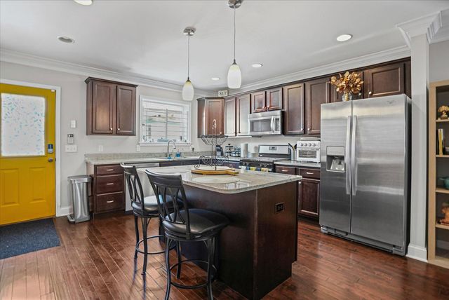 214 S HIGHLAND AVE, Baltimore, MD 21224