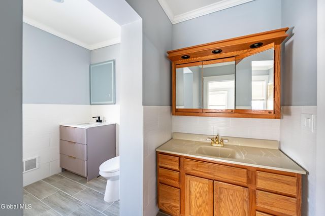 195 Guy Park Avenue, Amsterdam, NY 12010