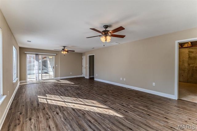 111 Greythorn Court, St Robert, MO 65584