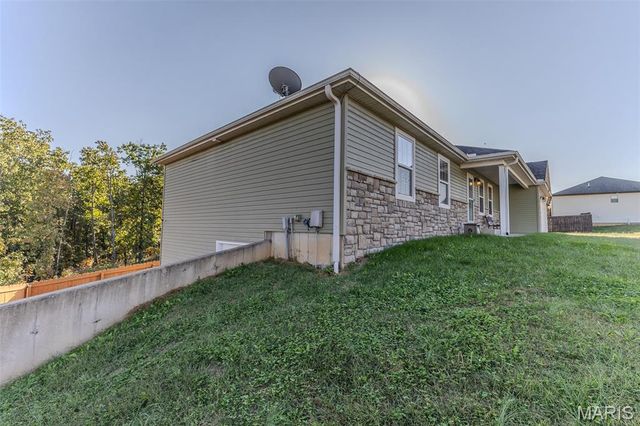 111 Greythorn Court, St Robert, MO 65584