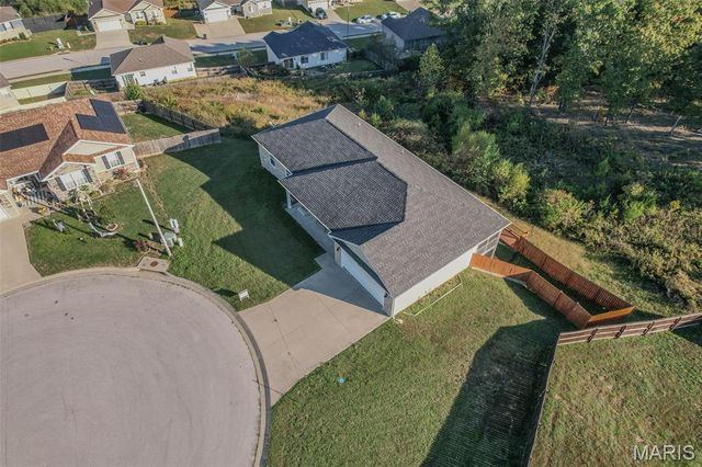 111 Greythorn Court, St Robert, MO 65584