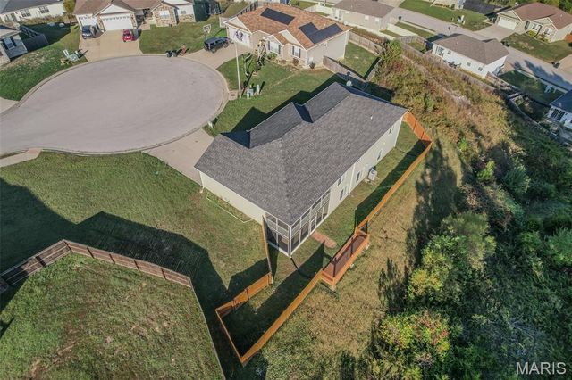 111 Greythorn Court, St Robert, MO 65584