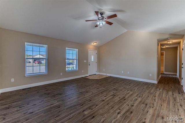 111 Greythorn Court, St Robert, MO 65584