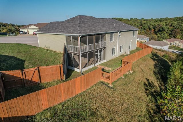 111 Greythorn Court, St Robert, MO 65584