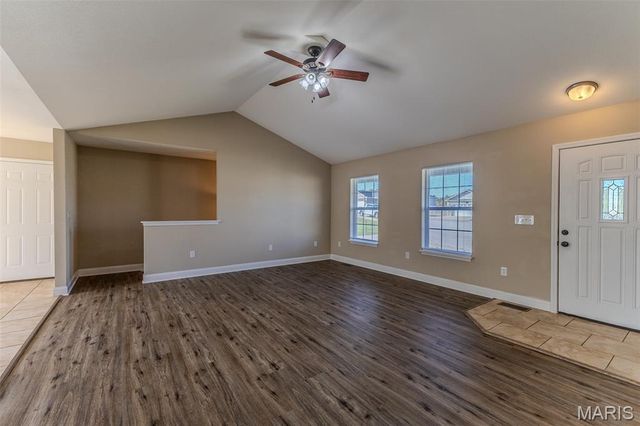 111 Greythorn Court, St Robert, MO 65584