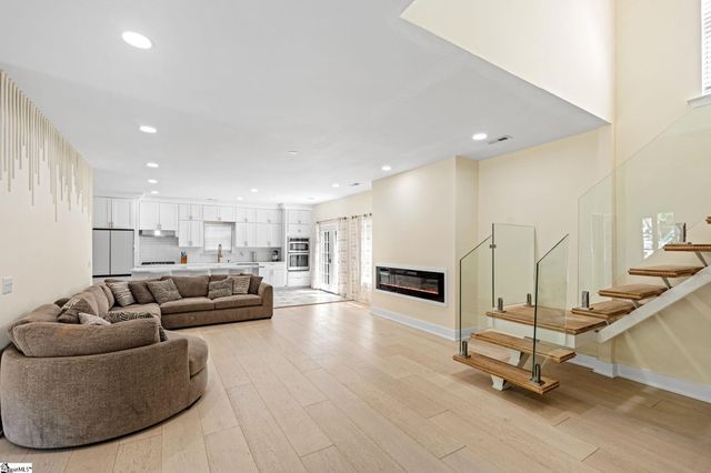 519 Forest Shoals Lane, Duncan, SC 29334