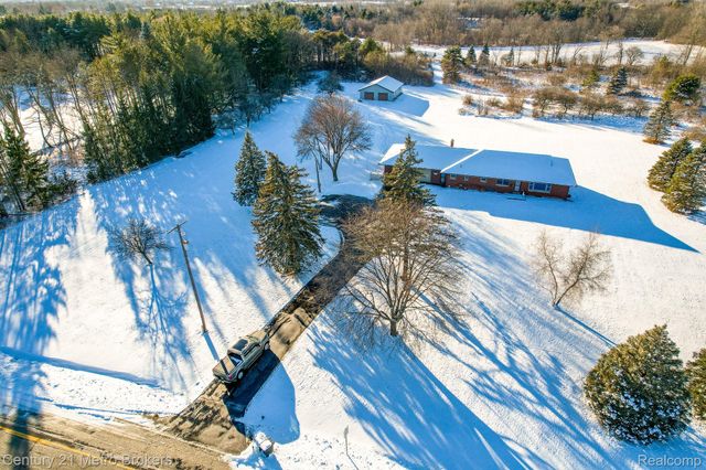 2227 N Baxter Road, Davison Township, MI 48423