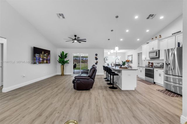 13822 SW 61 Pl Road, Ocala, FL 34481