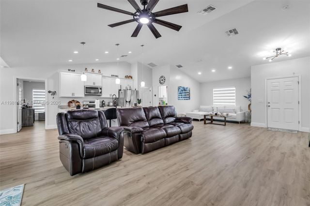 13822 SW 61 Pl Road, Ocala, FL 34481