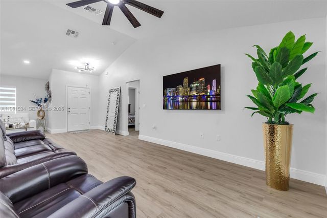 13822 SW 61 Pl Road, Ocala, FL 34481