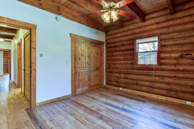 644 Indian Valley Road, Branson West, MO 65737