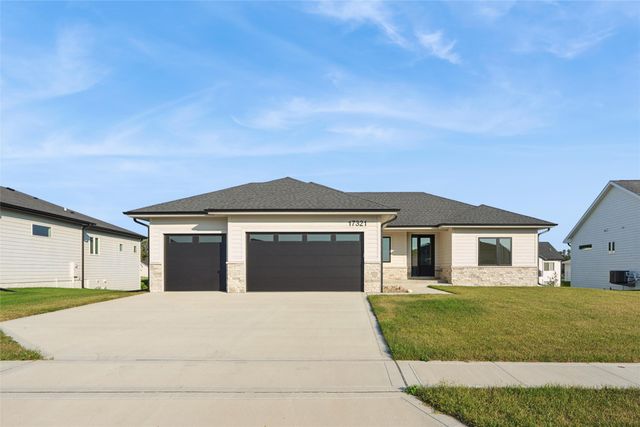 17321 North Valley Drive, Urbandale, IA 50323