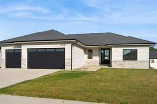 17321 North Valley Drive, Urbandale, IA 50323