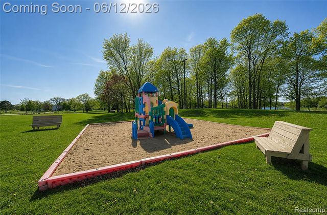 22727 Cortes Street, Novi, MI 48375