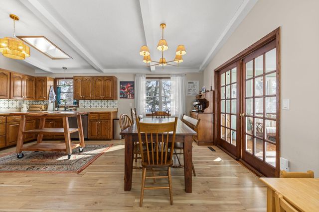 4109 Valentine Crest Road, Arden Hills, MN 55112