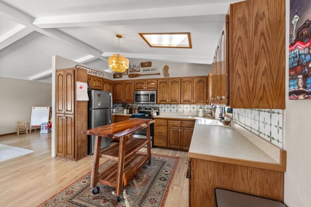 4109 Valentine Crest Road, Arden Hills, MN 55112