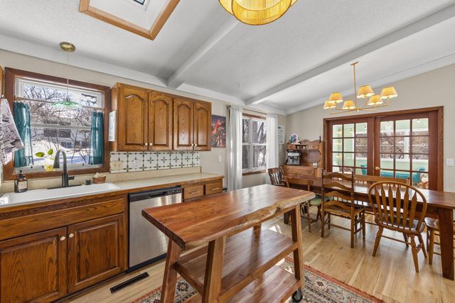 4109 Valentine Crest Road, Arden Hills, MN 55112