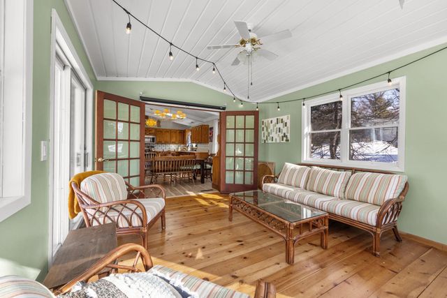 4109 Valentine Crest Road, Arden Hills, MN 55112