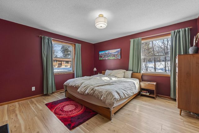 4109 Valentine Crest Road, Arden Hills, MN 55112