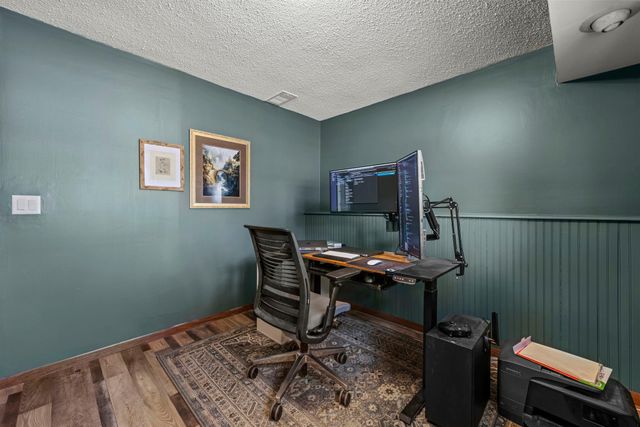 4109 Valentine Crest Road, Arden Hills, MN 55112