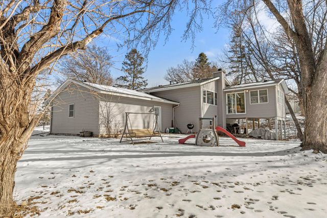 4109 Valentine Crest Road, Arden Hills, MN 55112