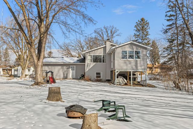 4109 Valentine Crest Road, Arden Hills, MN 55112