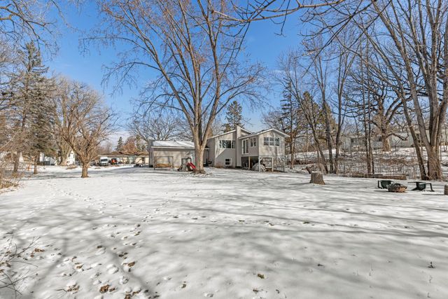 4109 Valentine Crest Road, Arden Hills, MN 55112