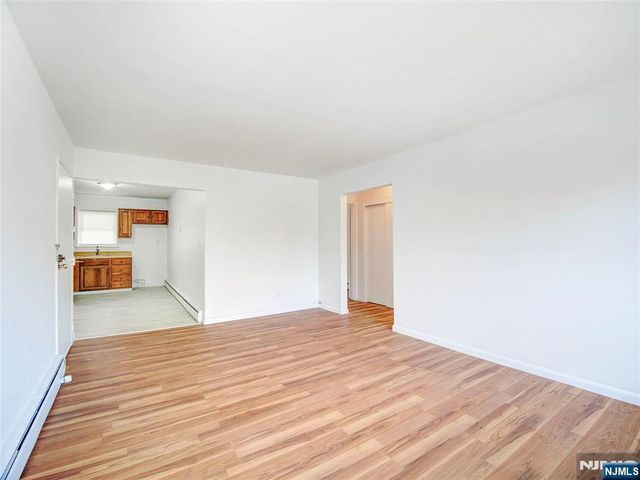 365 Bloomfield Avenue 5B, Verona, NJ 07044