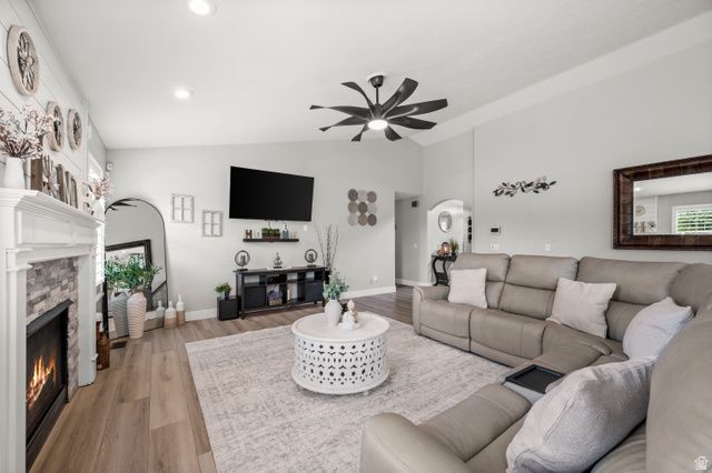 2995 W SPRINGER LN, South Jordan, UT 84095