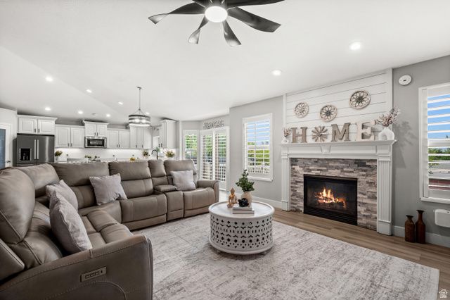 2995 W SPRINGER LN, South Jordan, UT 84095