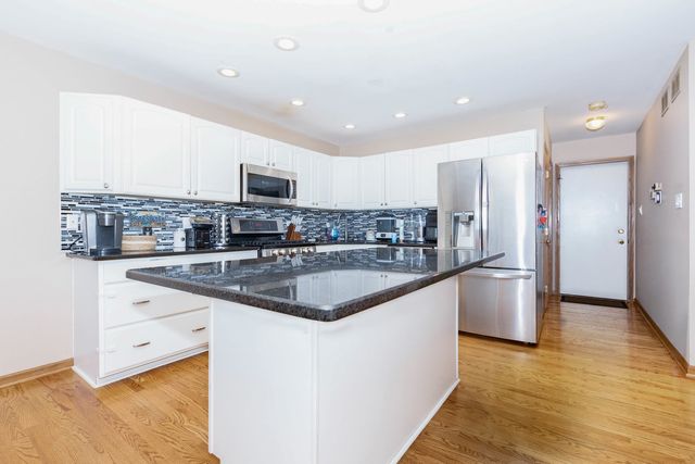 16647 Grants Trail, Orland Park, IL 60467