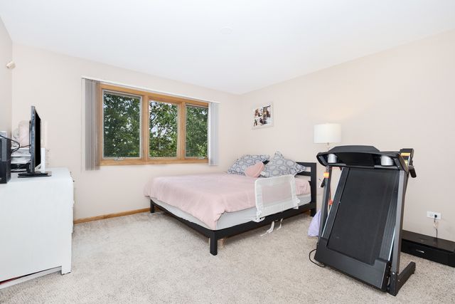 16647 Grants Trail, Orland Park, IL 60467