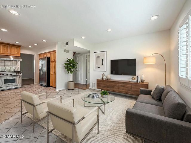 253 Reddington Court, Camarillo, CA 93010