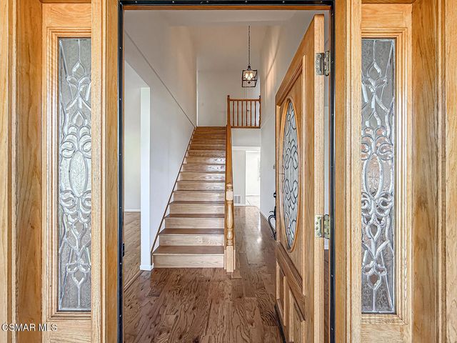 253 Reddington Court, Camarillo, CA 93010